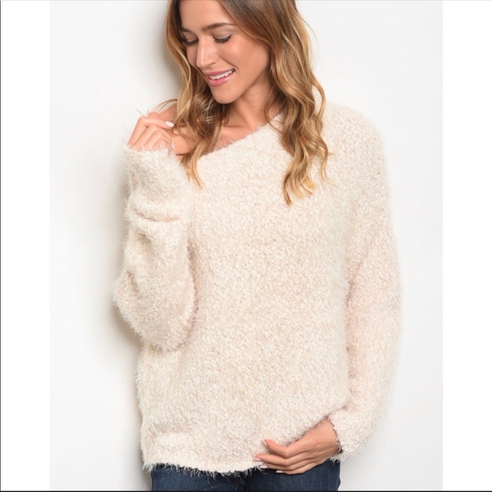 NEW! IVORY FUZZY PULLOVER SWEATERS